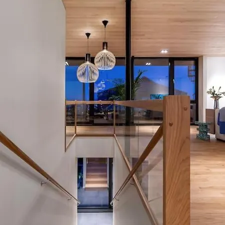 Villa Available For Ons - Modern Architectural House *